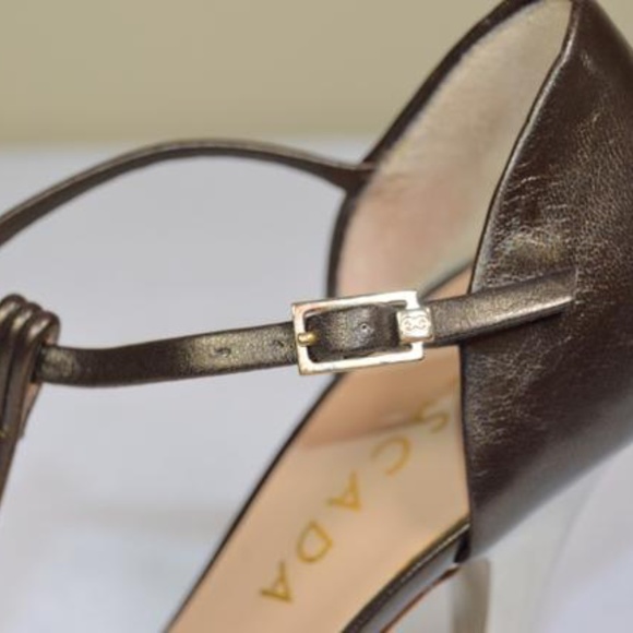 👠 Escada Pewter Metallic Mirrored Heel T-Strap Sandalsl  🇮🇹 - Picture 13 of 13